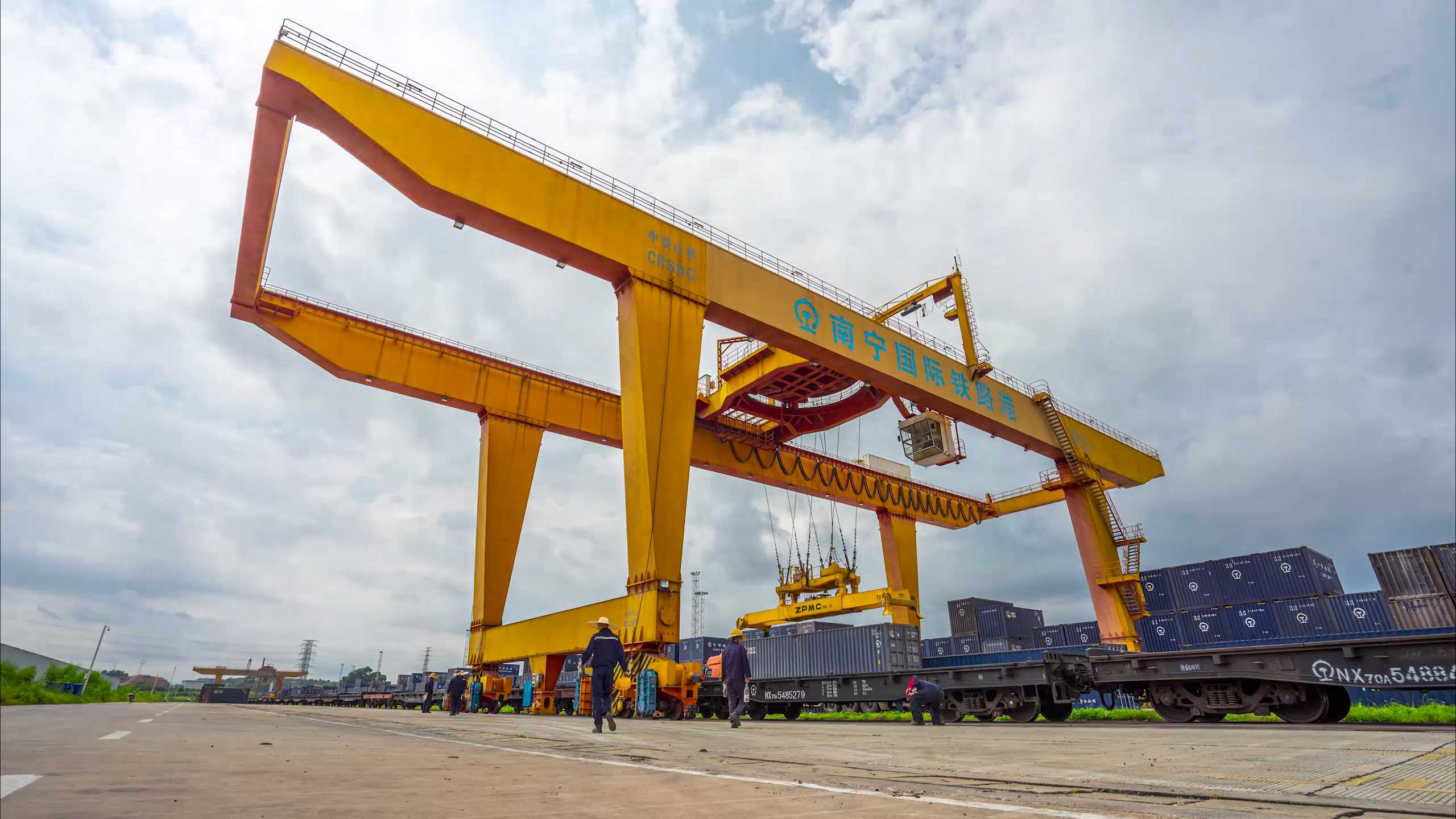 南宁铁路港 (5).png